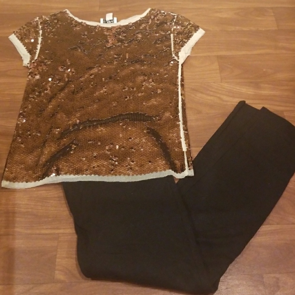 ANN TAYLOR sequin top
